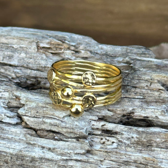 R0174.   Gold Hammered Ring