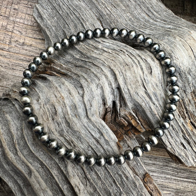 B0286.   Navajo Pearl Bracelet
