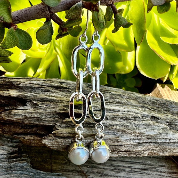 E0507.   Pearl Sterling Silver Earrings